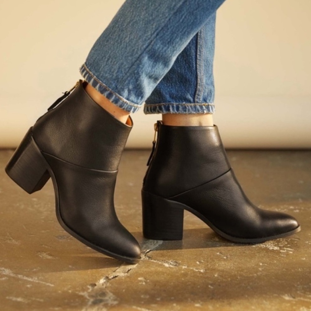 Nisolo Dari Black Leather Ankle Boots Size 6